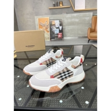 Burberry Low Shoes